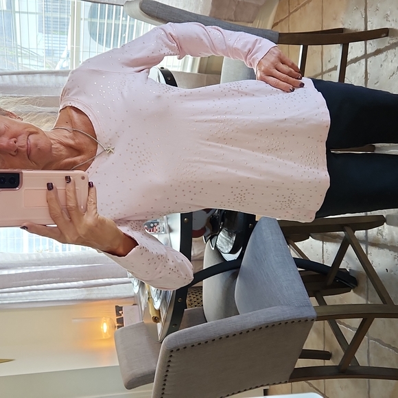 a.n.a - Picture 5 of 5